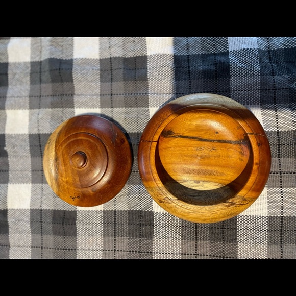 Solid Wood Treasure Bowl - Picture 3 of 9